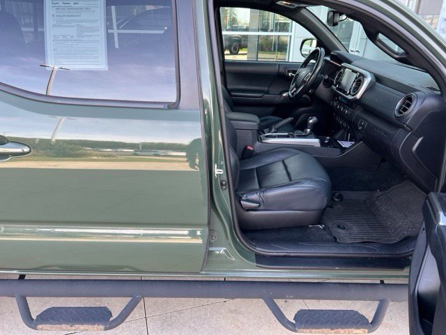Used 2021 Toyota Tacoma Limited AWD/4WD image 36