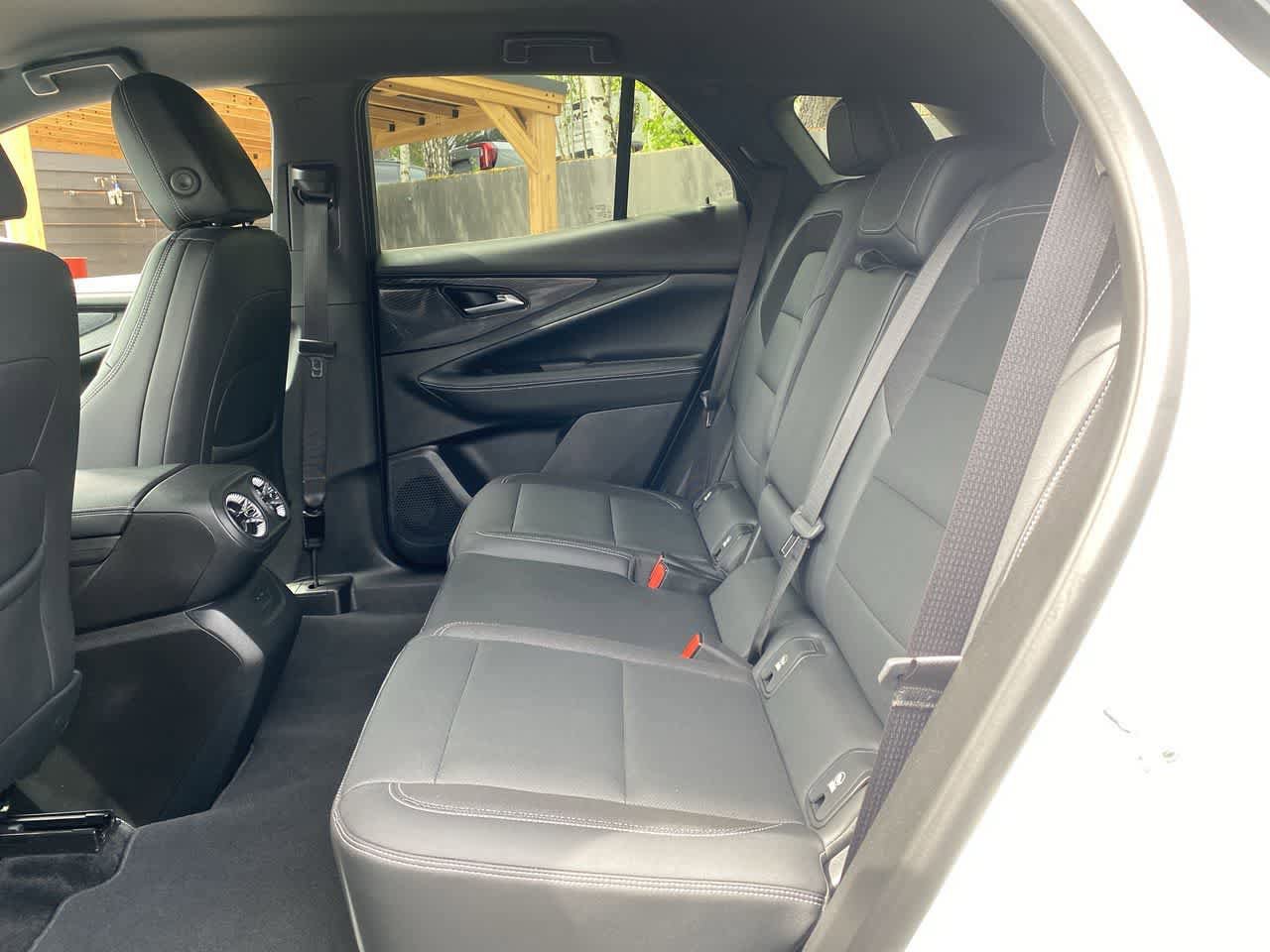 Used 2024 Chevrolet Blazer EV LT AWD/4WD image 17