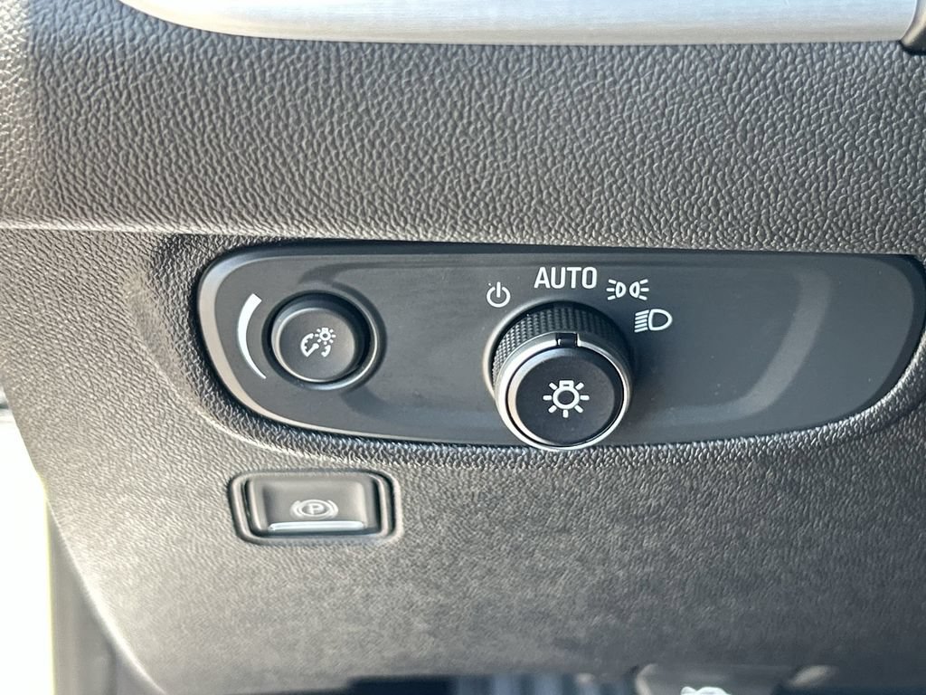 Used 2019 GMC Terrain SLE FWD image 18