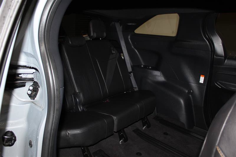 Used 2025 Toyota Sienna XLE Woodland Edition AWD/4WD image 34