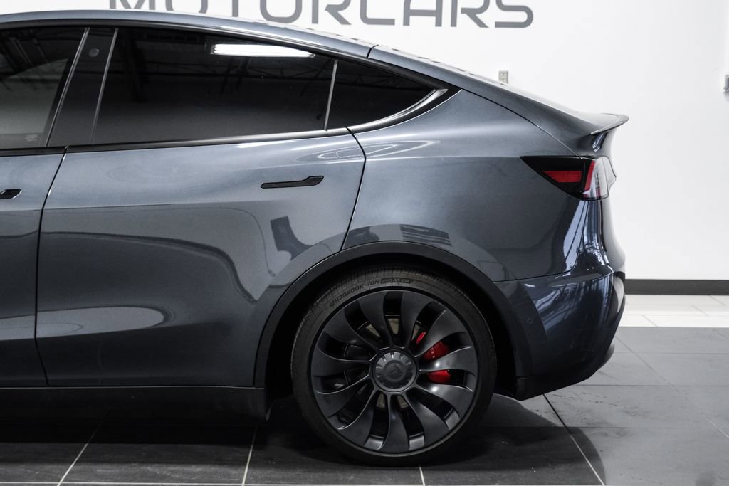 Used 2022 Tesla Model Y Performance AWD/4WD image 14