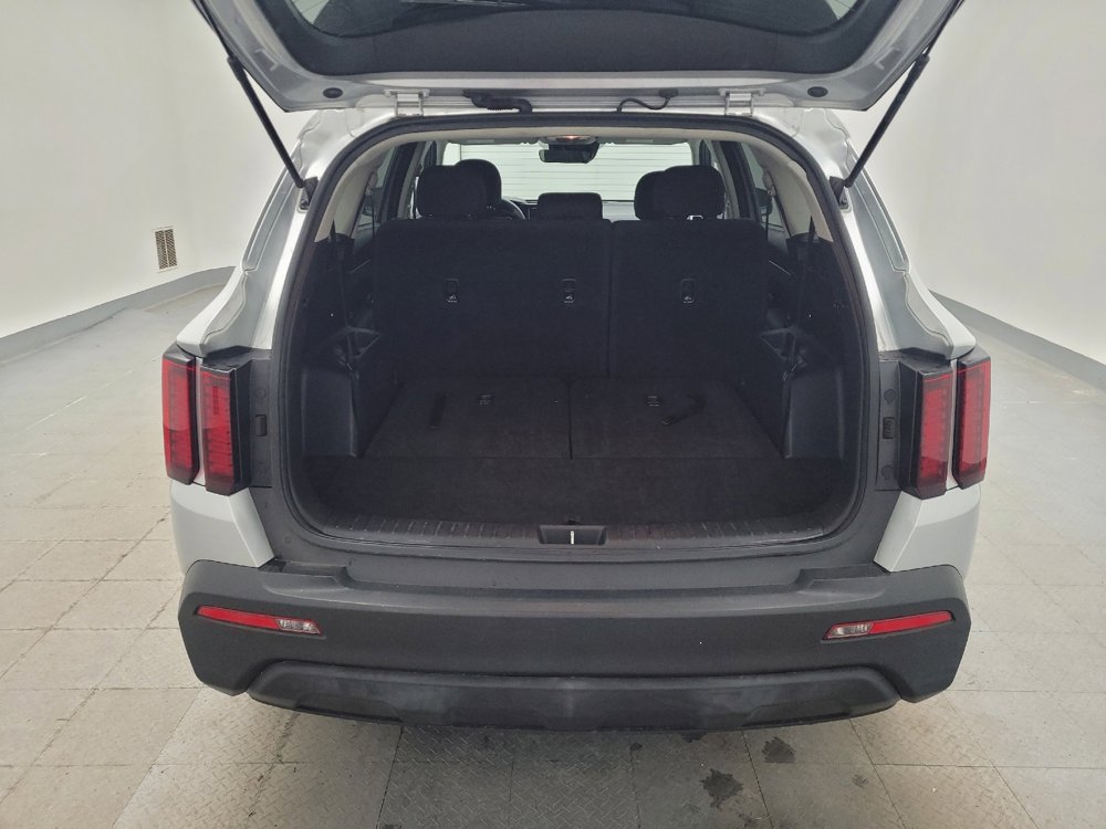 Used 2021 Kia Sorento LX image 29