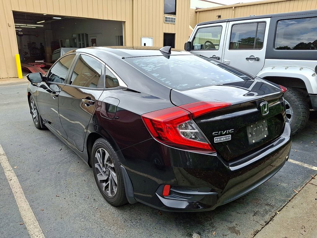 Used 2018 Honda Civic EX image 4