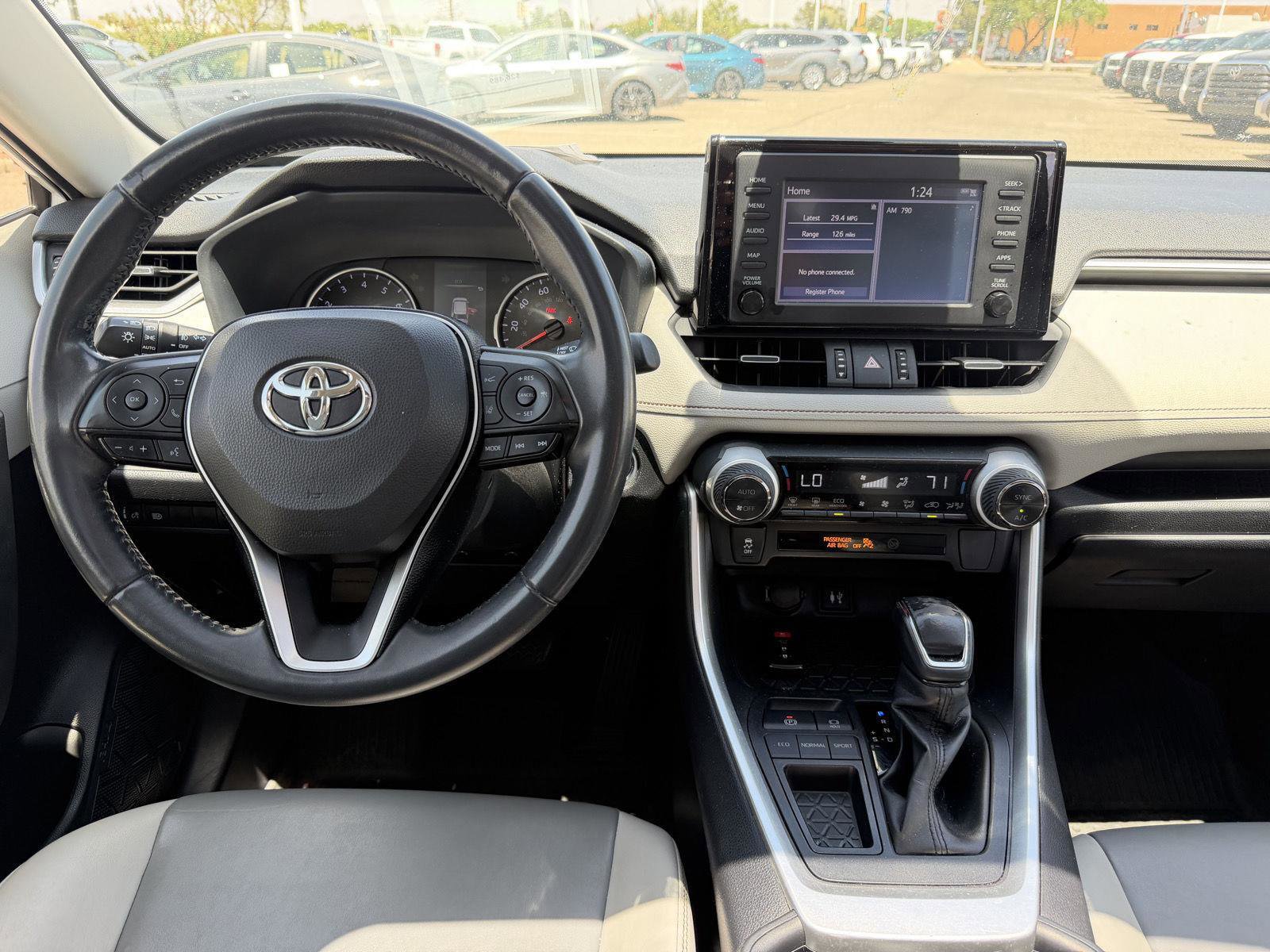 Used 2019 Toyota RAV4 XLE Premium w/ Carpet Mat Package FWD image 24