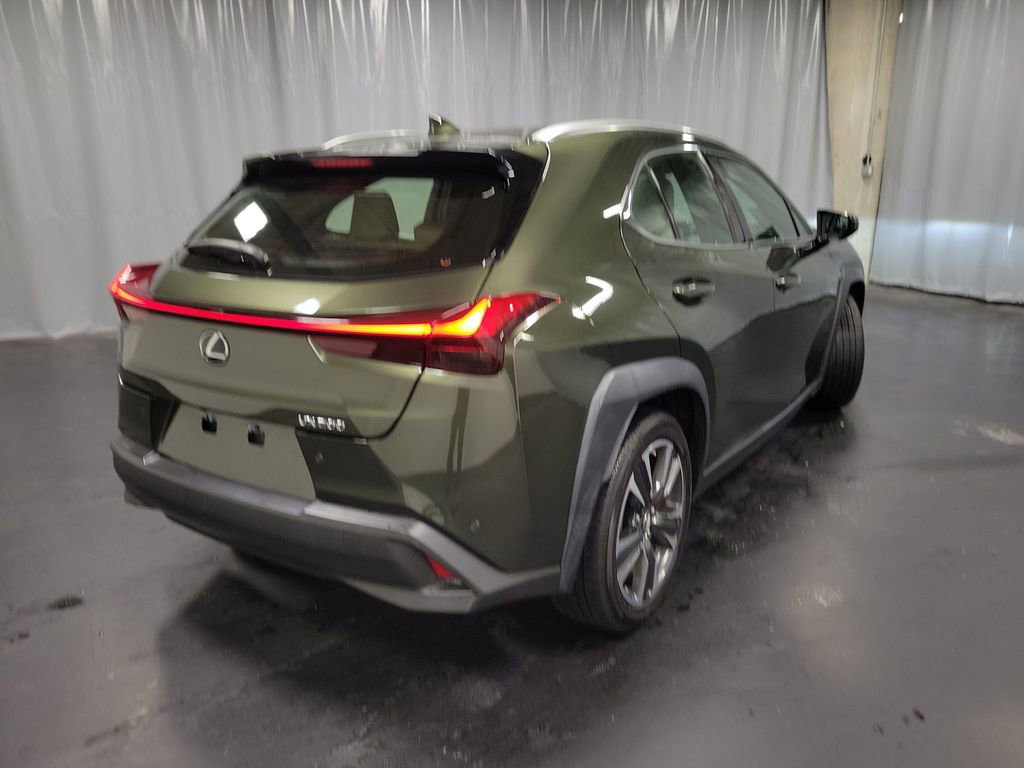 Used 2019 Lexus UX 200 w/ Premium Package image 8