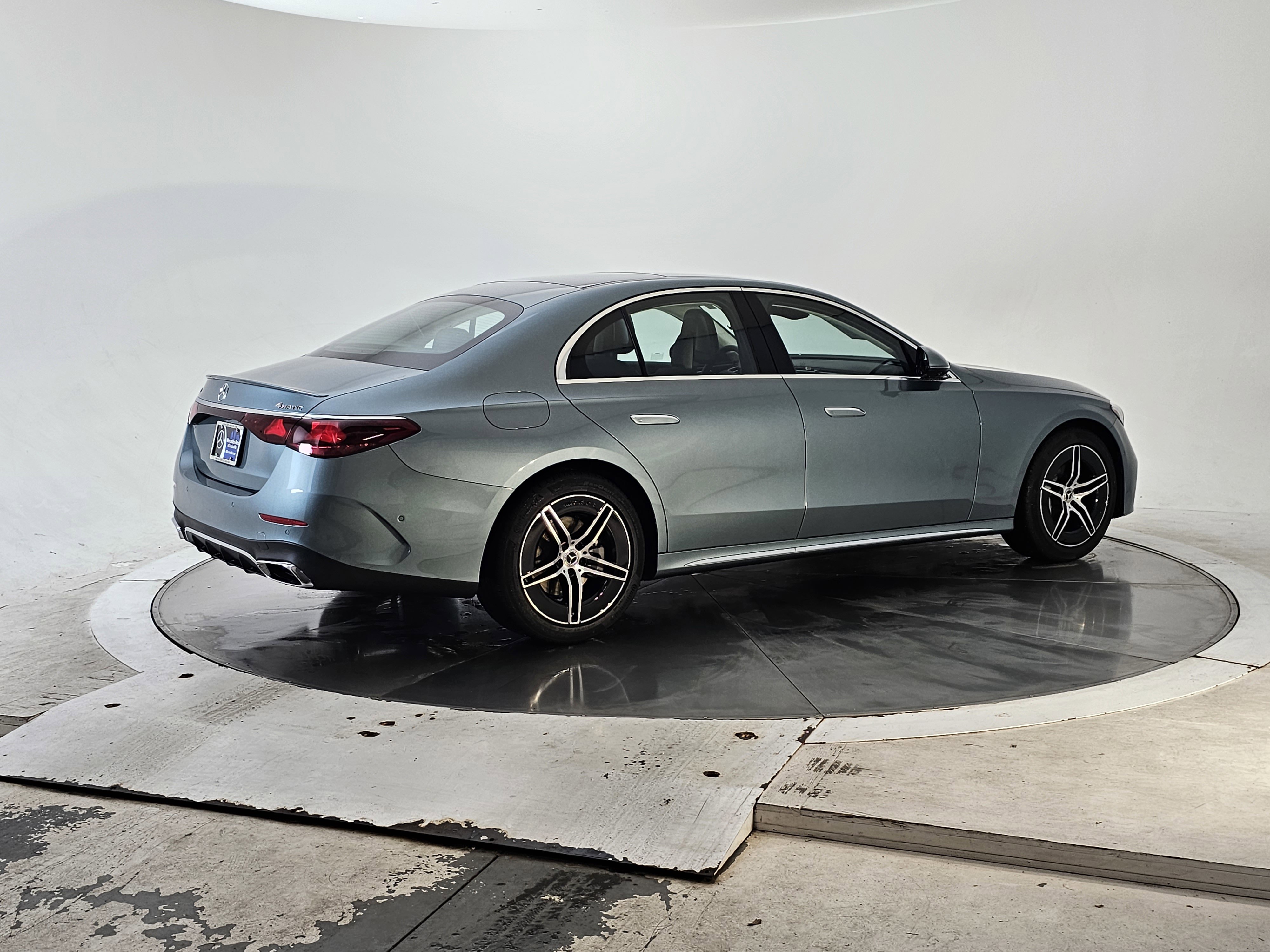 New 2026 Mercedes-Benz E 350 4MATIC Sedan video 2