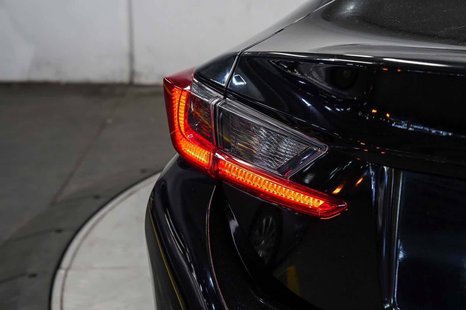 Used 2016 Lexus RC 200t w/ Premium Package RWD image 11