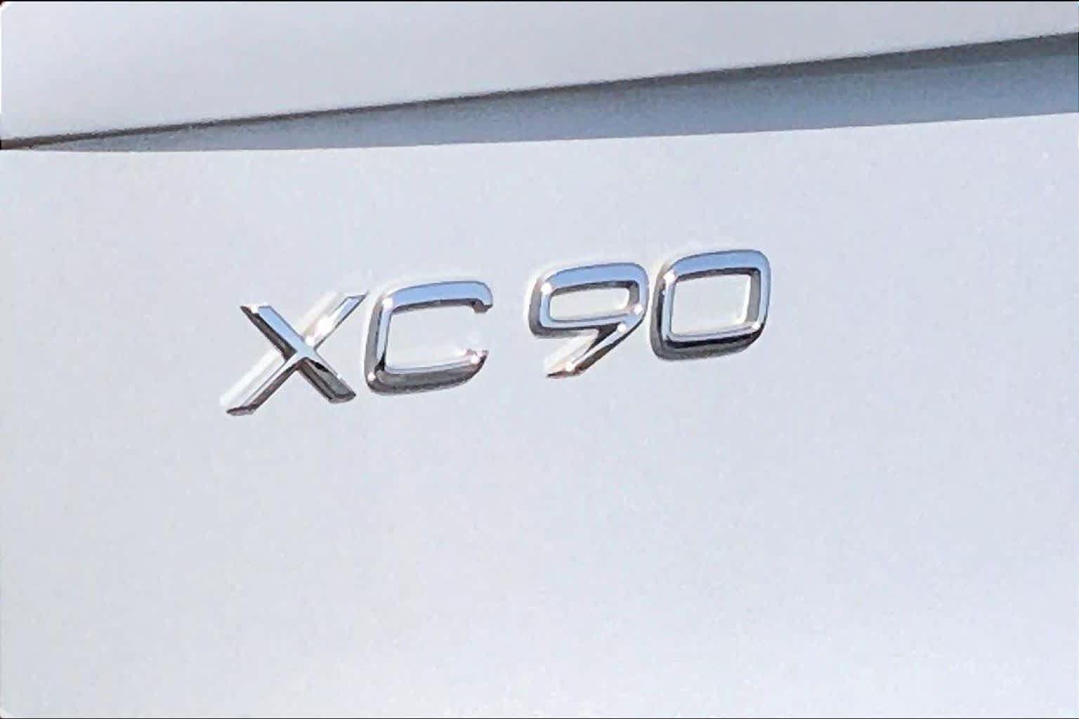 Used 2018 Volvo XC90 T5 Momentum w/ Convenience Package AWD/4WD image 10
