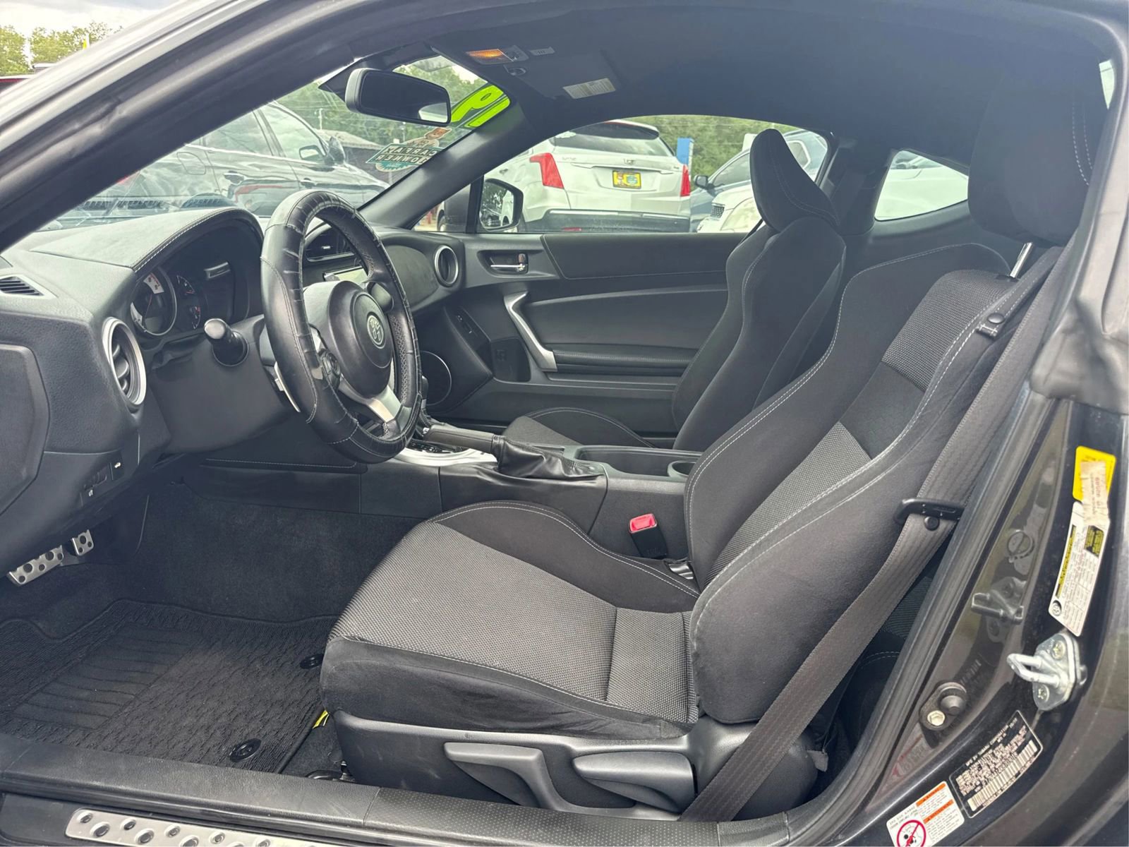 Used 2019 Toyota 86 RWD image 9