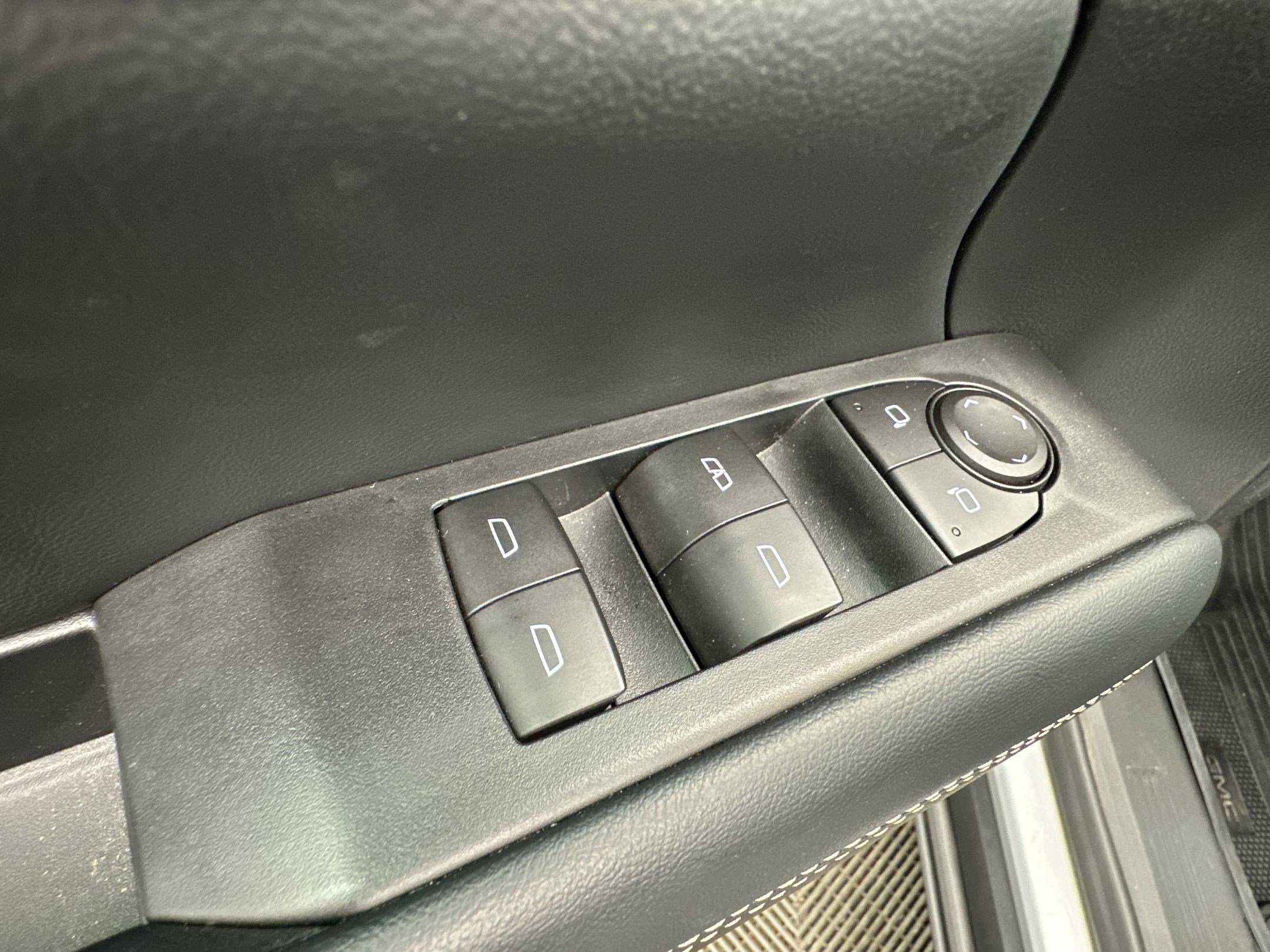 Certified 2026 GMC Terrain Elevation w/ LPO, Floor Liner Package image 12