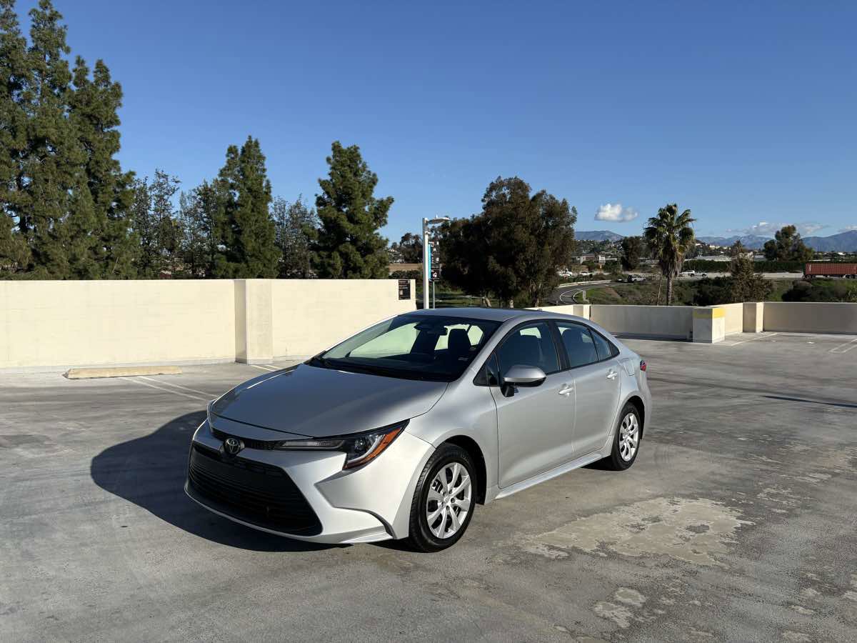 Used 2025 Toyota Corolla LE image 7