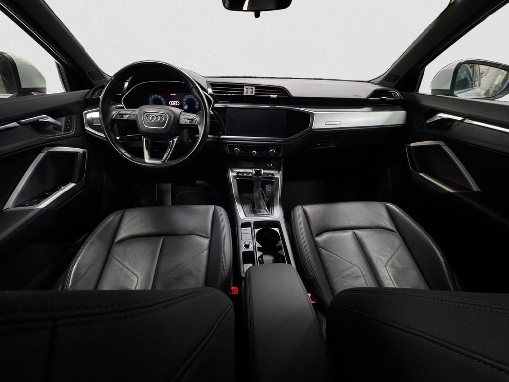 Used 2019 Audi Q3 2.0T Premium image 10