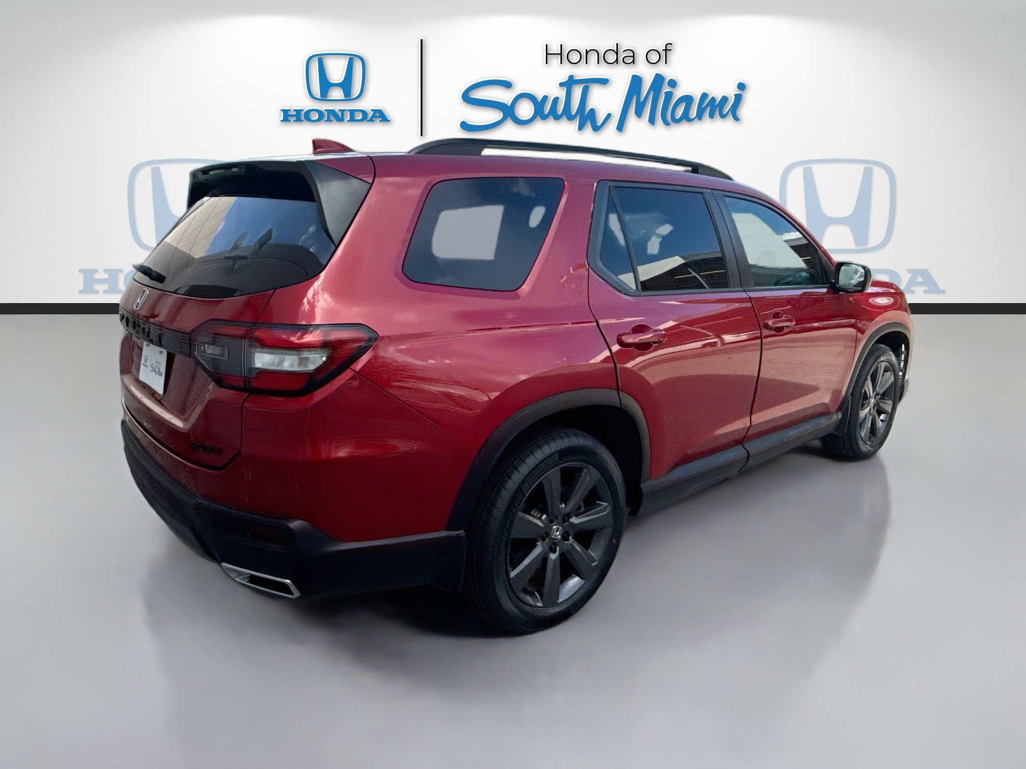 Certified 2024 Honda Pilot Sport image 7