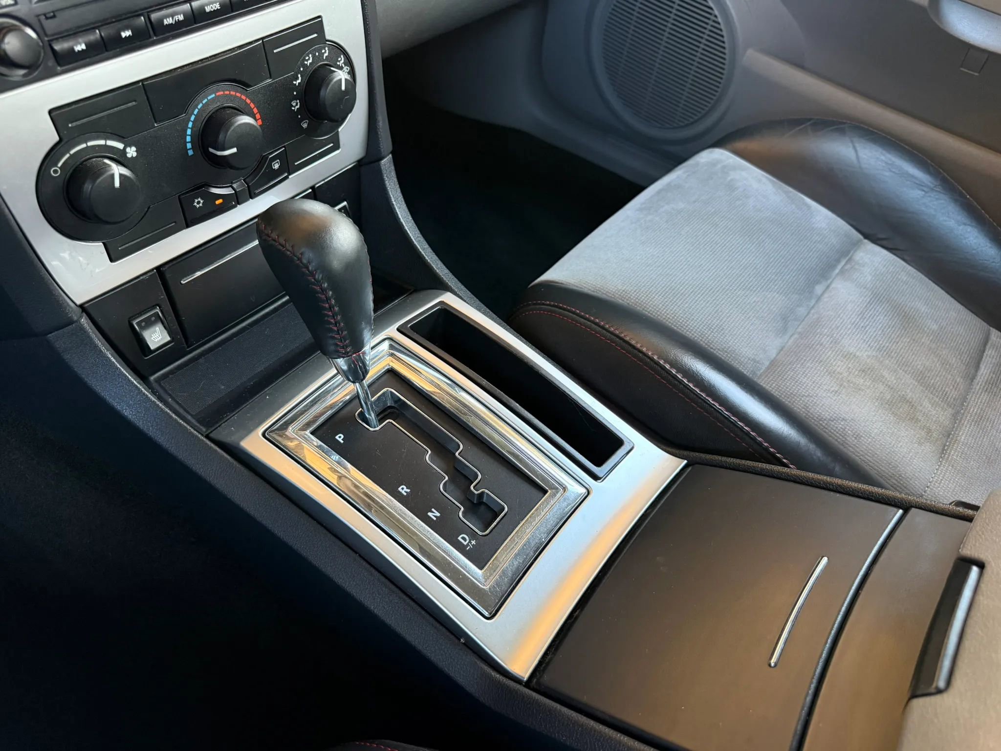 Used 2006 Dodge Charger SRT8 w/ SRT Option Group III image 36