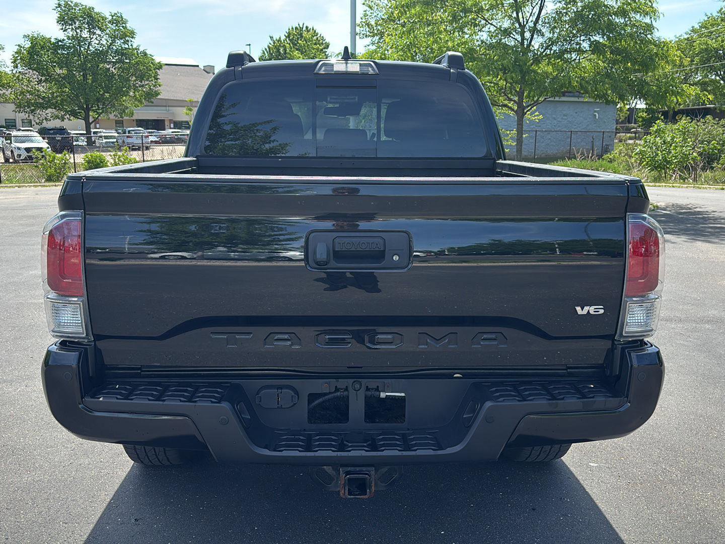 Used 2022 Toyota Tacoma TRD Sport w/ Technology Package AWD/4WD image 11