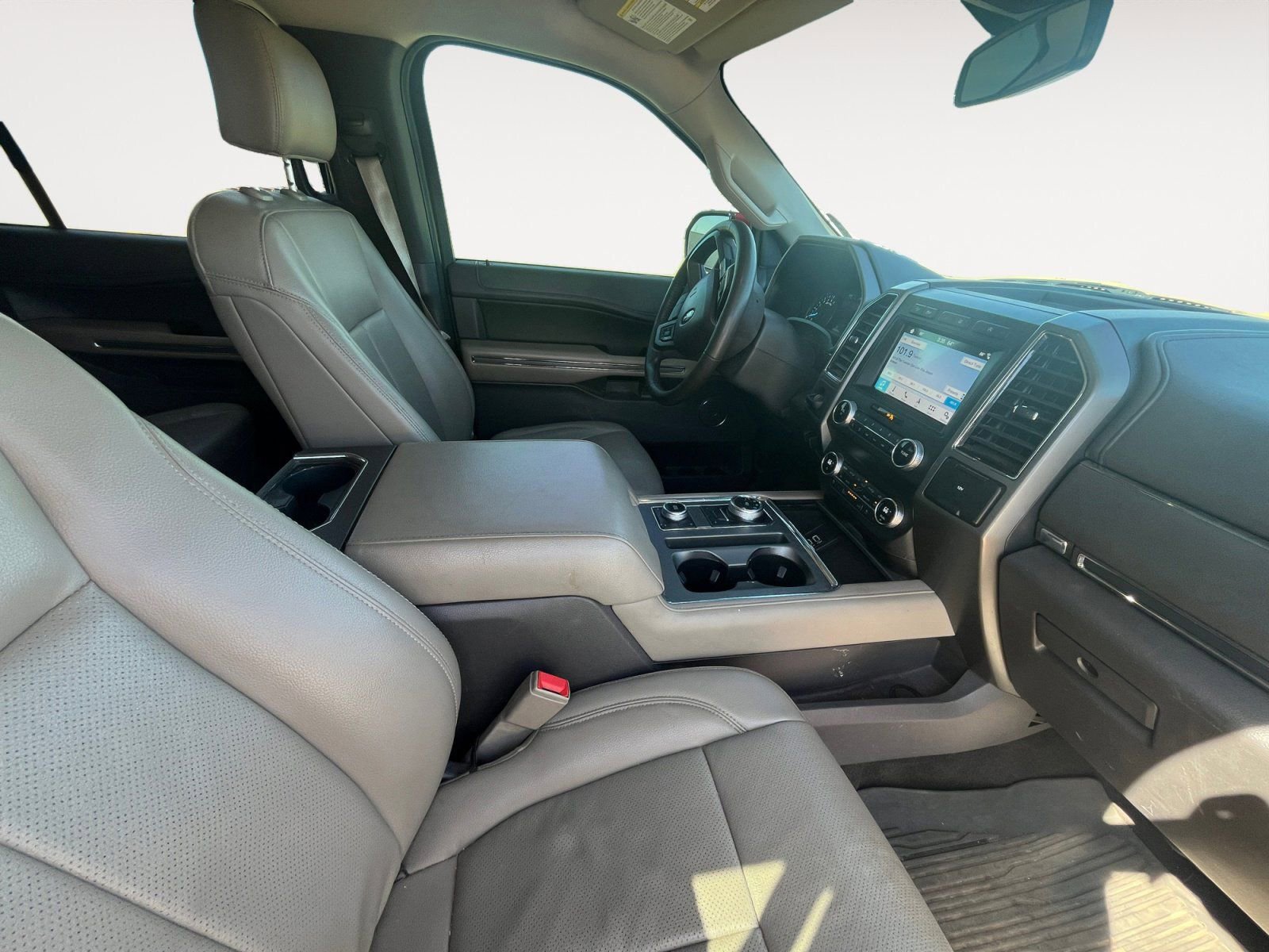Used 2019 Ford Expedition XLT w/ Equipment Group 202A image 15