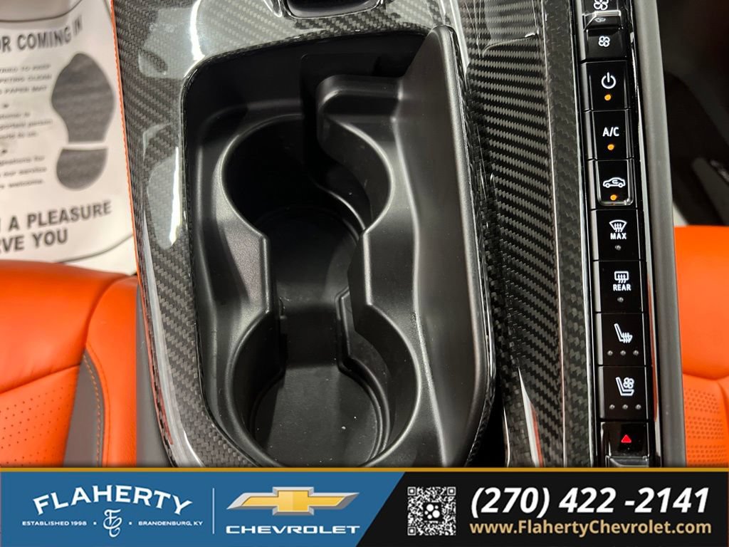 Used 2025 Chevrolet Corvette Z06 RWD image 26