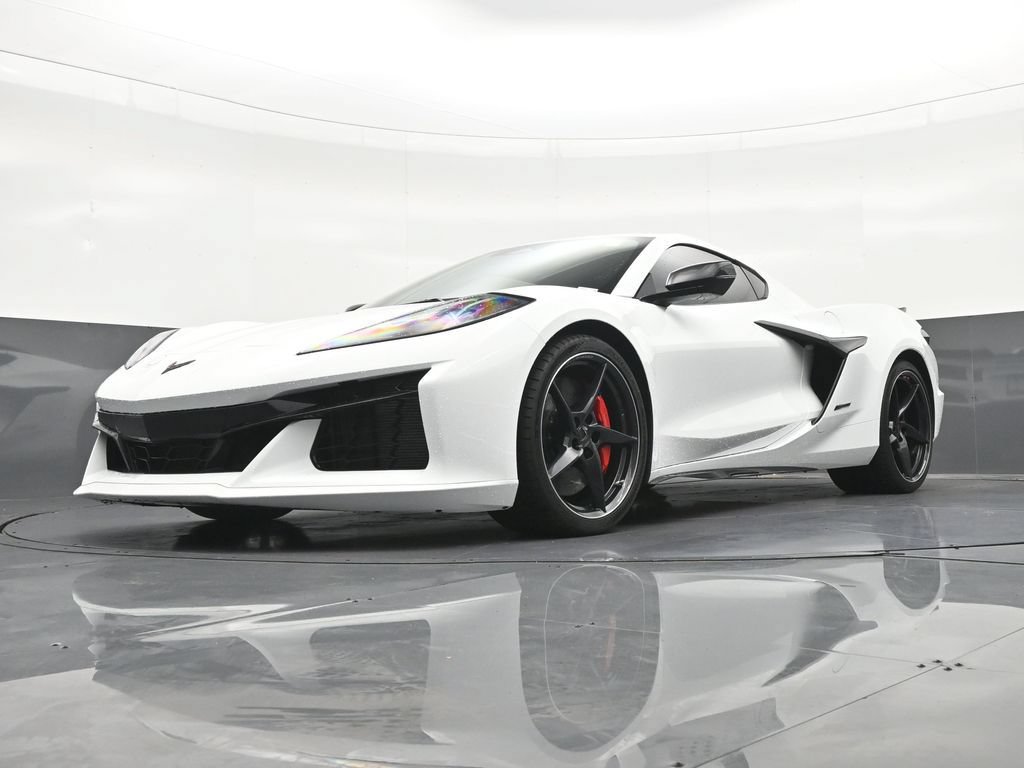 Used 2025 Chevrolet Corvette E-Ray AWD/4WD image 23