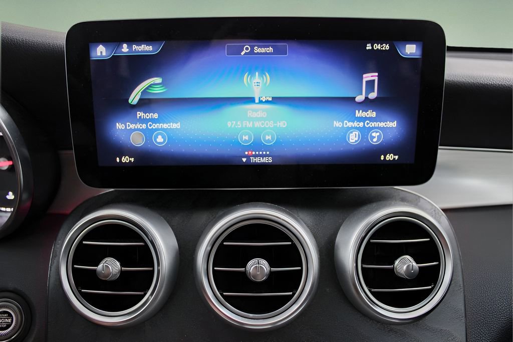 Used 2021 Mercedes-Benz GLC 300 image 27