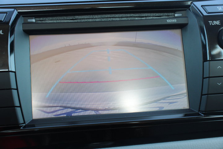 Used 2015 Toyota Corolla LE FWD image 21