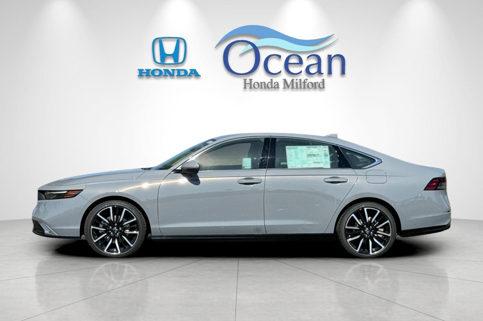 New 2025 Honda Accord Touring image 2