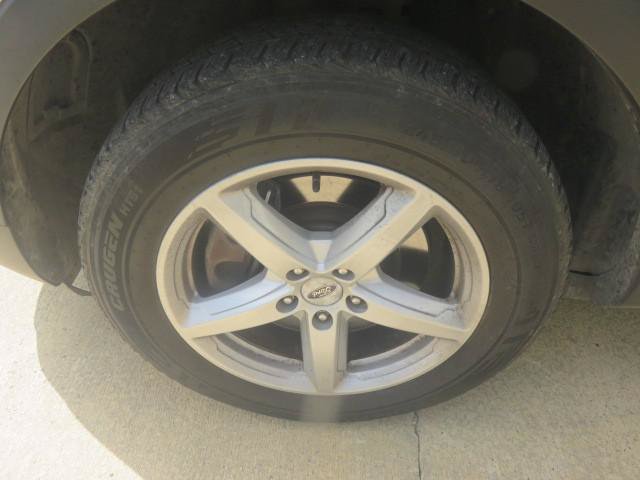 Used 2017 Ford Explorer XLT AWD/4WD image 12