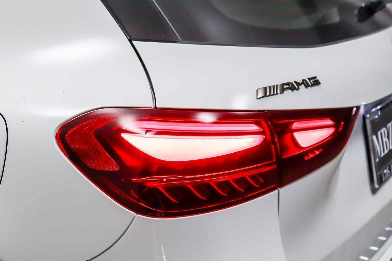 New 2025 Mercedes-Benz GLA 35 AMG 4MATIC image 8