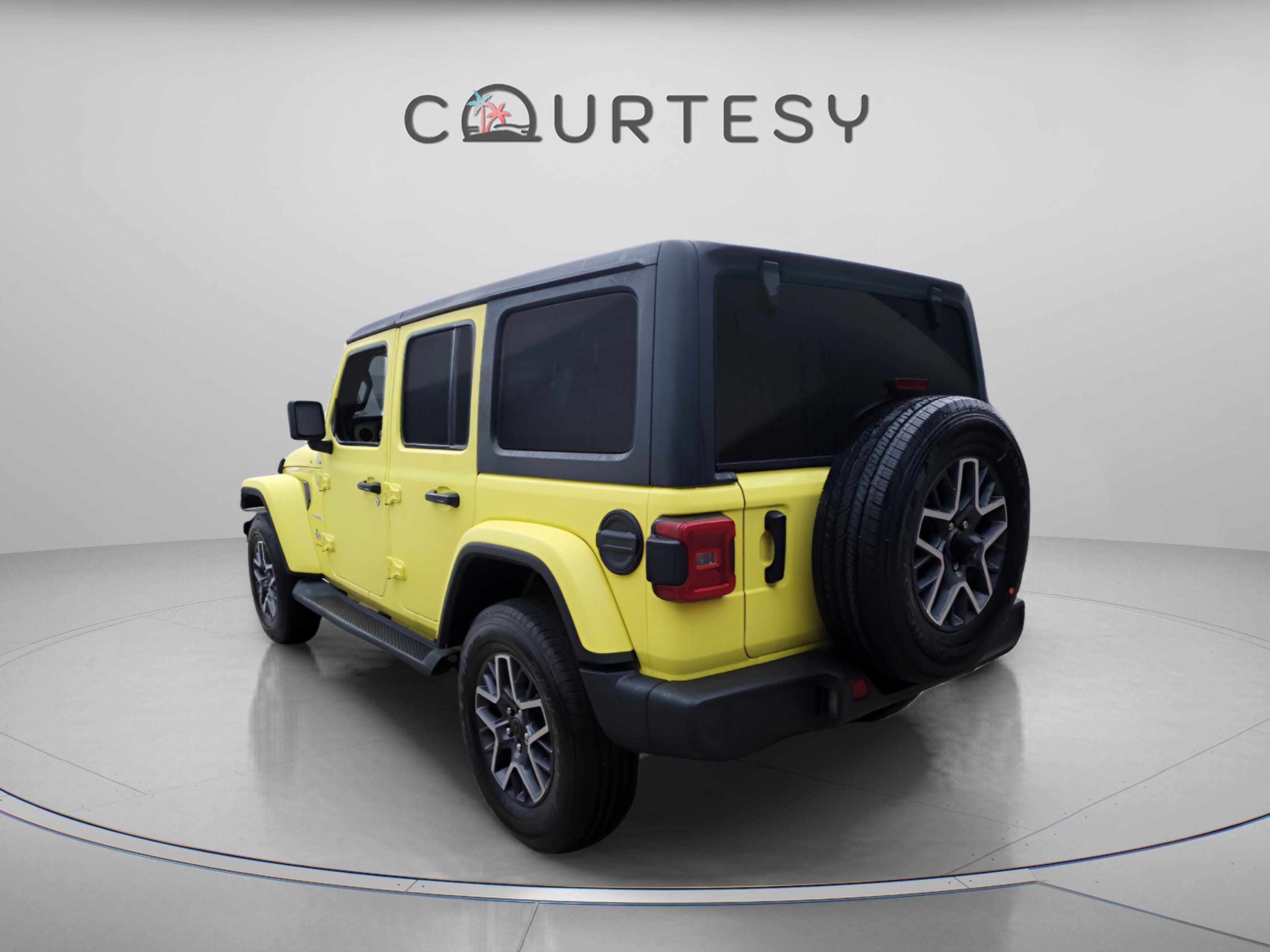 Certified 2024 Jeep Wrangler Sahara image 3