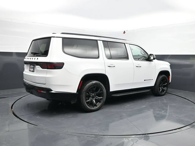 Used 2024 Jeep Wagoneer Series II AWD/4WD image 9