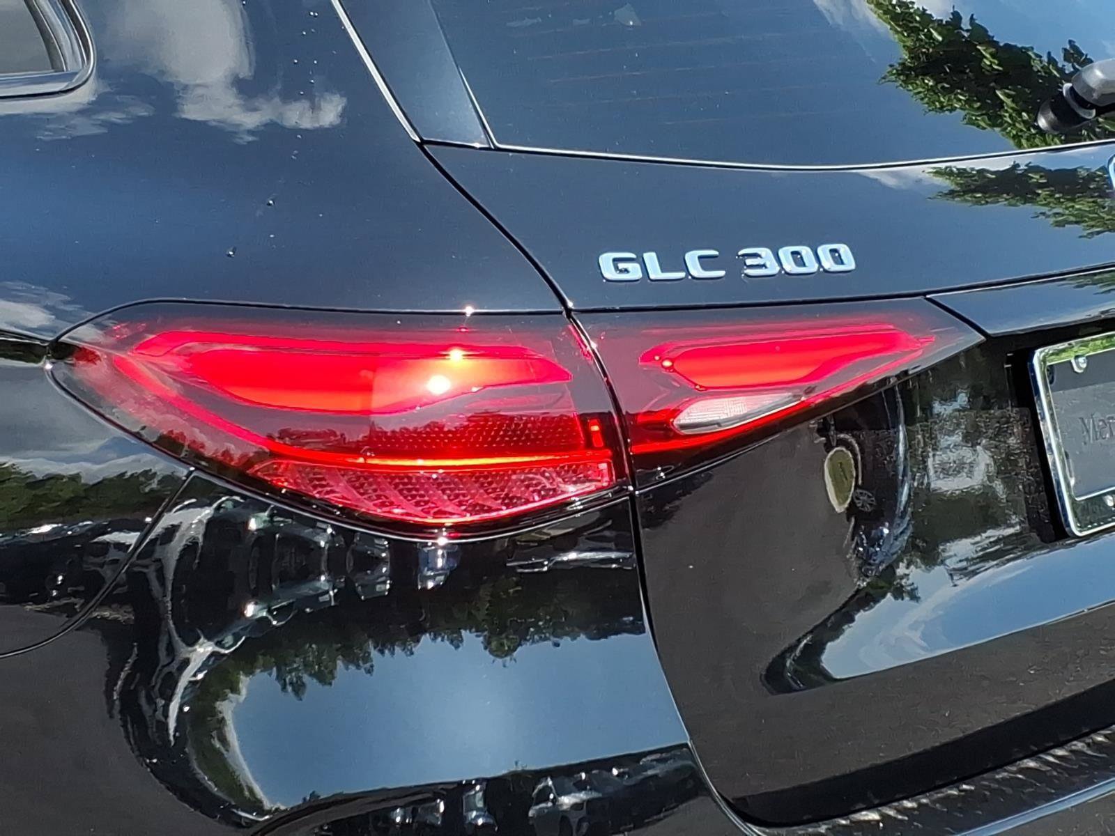 New 2026 Mercedes-Benz GLC 300 4MATIC image 11