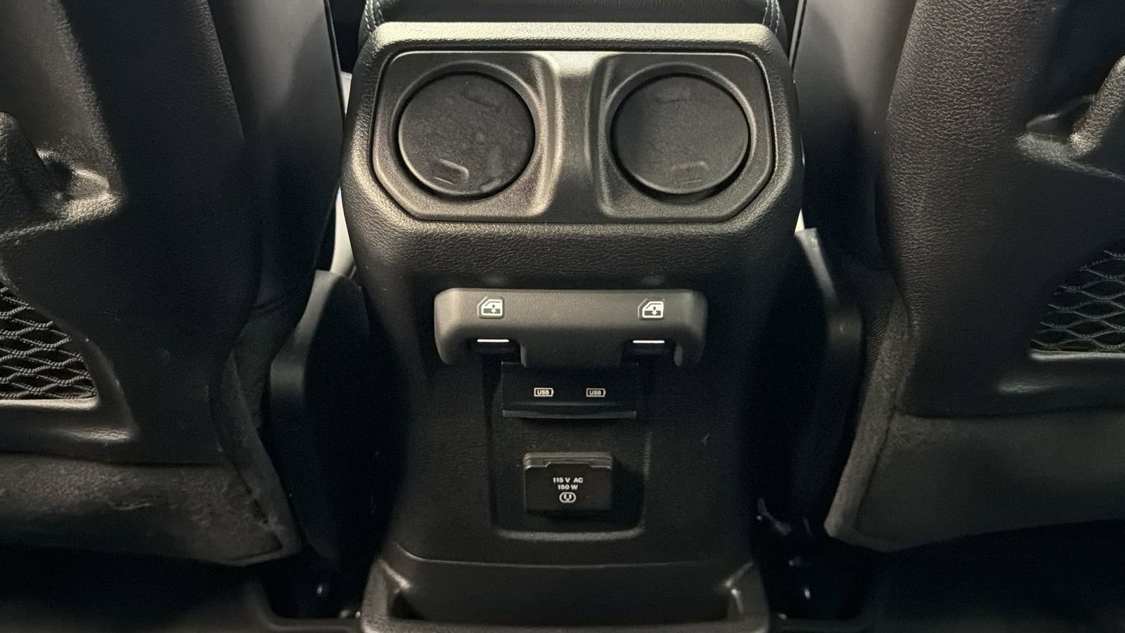 Used 2024 Jeep Wrangler Unlimited Rubicon 4xe image 33