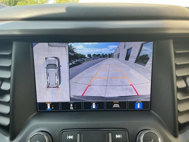 Used 2023 GMC Acadia AT4 w/ Technology Package AWD/4WD image 4