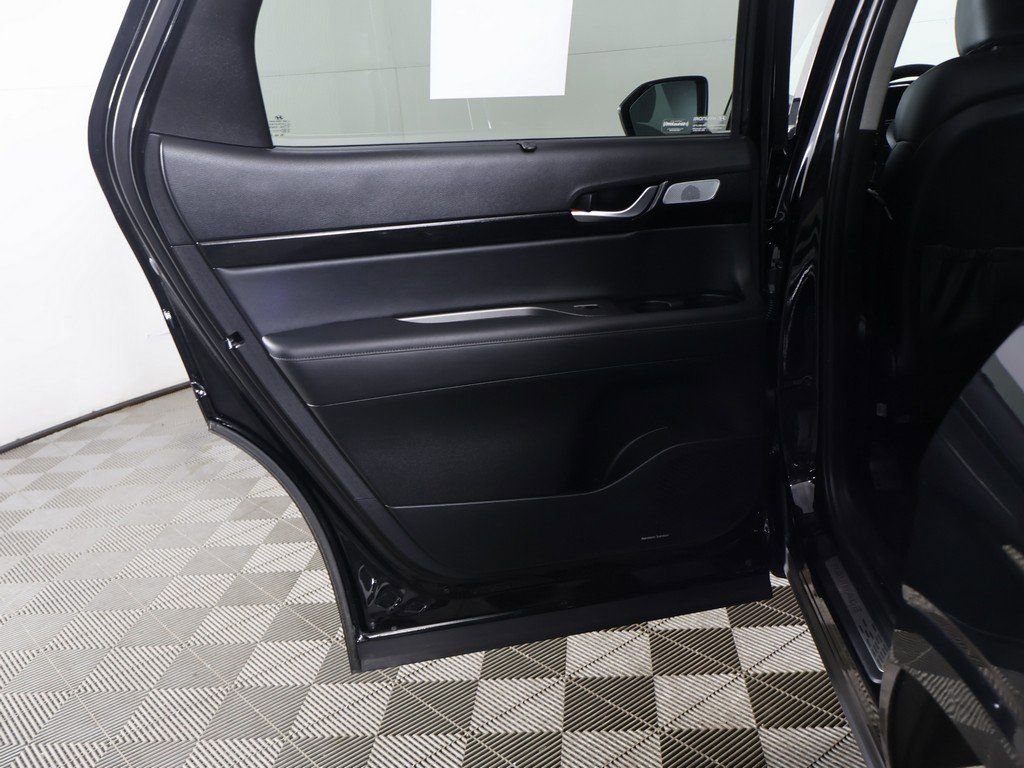 Used 2022 Hyundai Palisade Limited image 30
