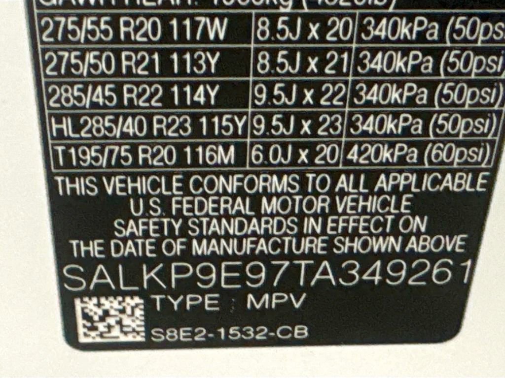 New 2026 Land Rover Range Rover SE image 31