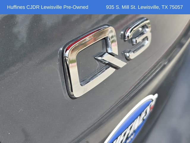 Used 2020 Audi Q3 2.0T Premium w/ Convenience Package AWD/4WD image 11