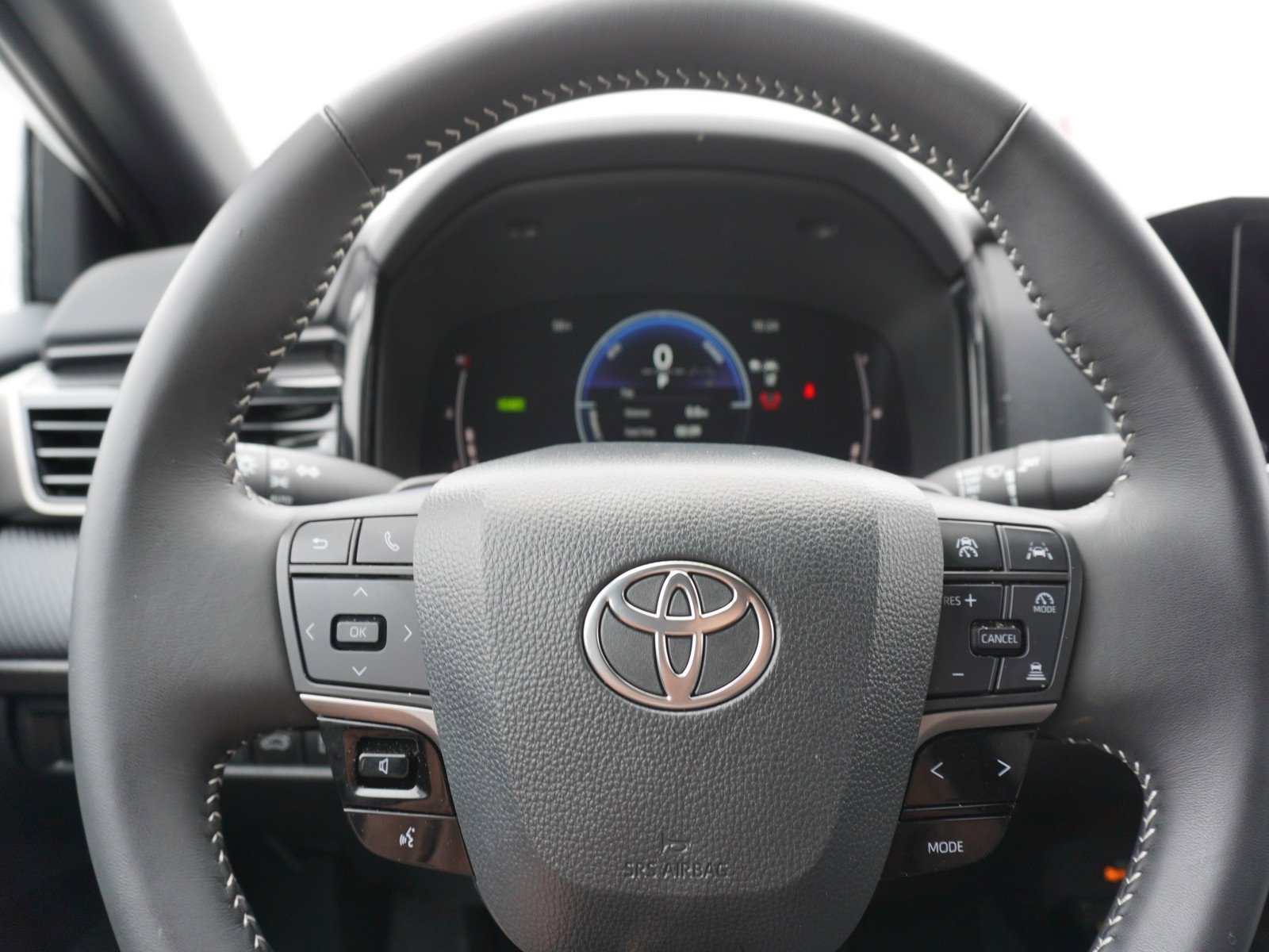 Used 2025 Toyota Camry SE image 22