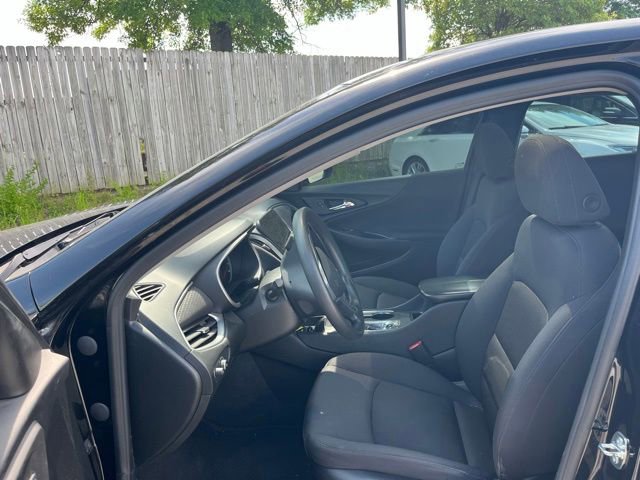 Used 2023 Chevrolet Malibu LT FWD image 15
