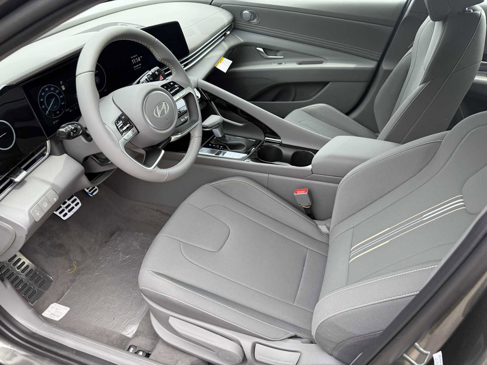New 2025 Hyundai Elantra SEL image 10