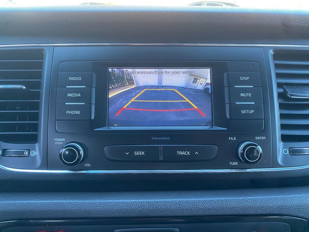Used 2018 Kia Sedona L image 21