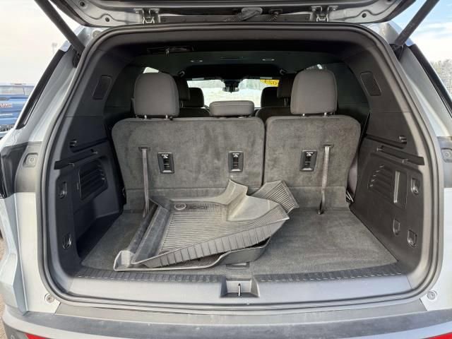 Used 2024 Chevrolet Traverse LT w/ LPO, Floor Liner Package image 9