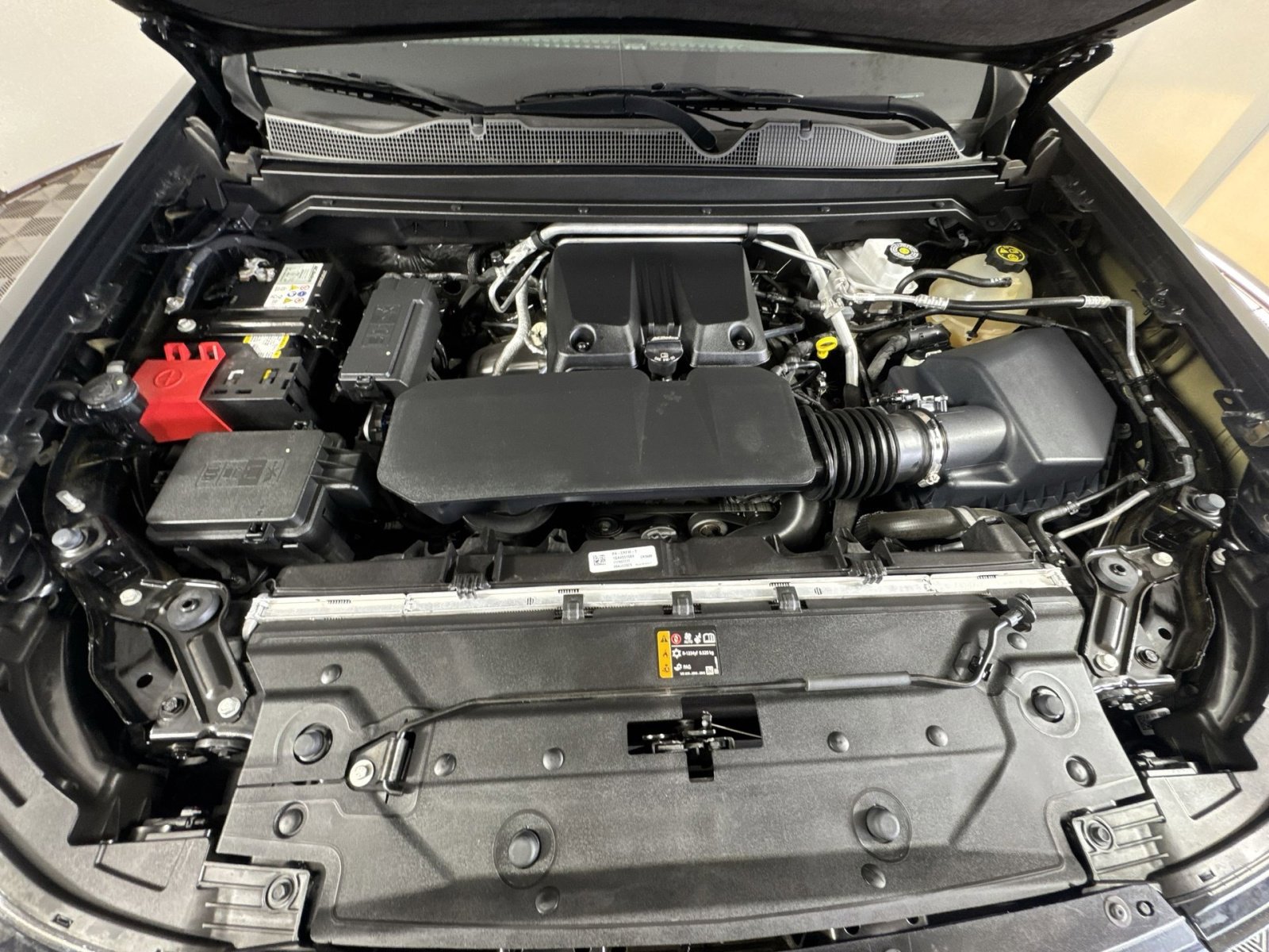 Used 2023 Chevrolet Colorado Z71 w/ Z71 Convenience Package 2 image 28