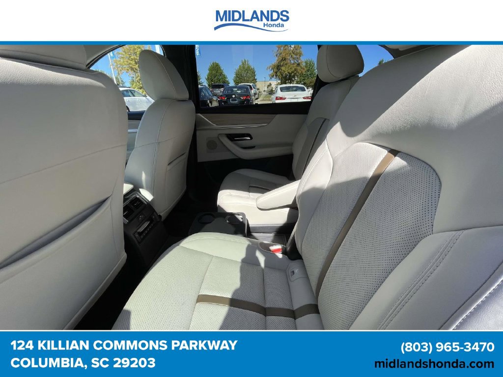 Used 2024 MAZDA CX-90 Plug-In Hybrid w/ Premium Plus AWD/4WD image 12