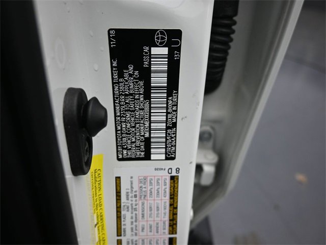 Used 2019 Toyota C-HR XLE image 19