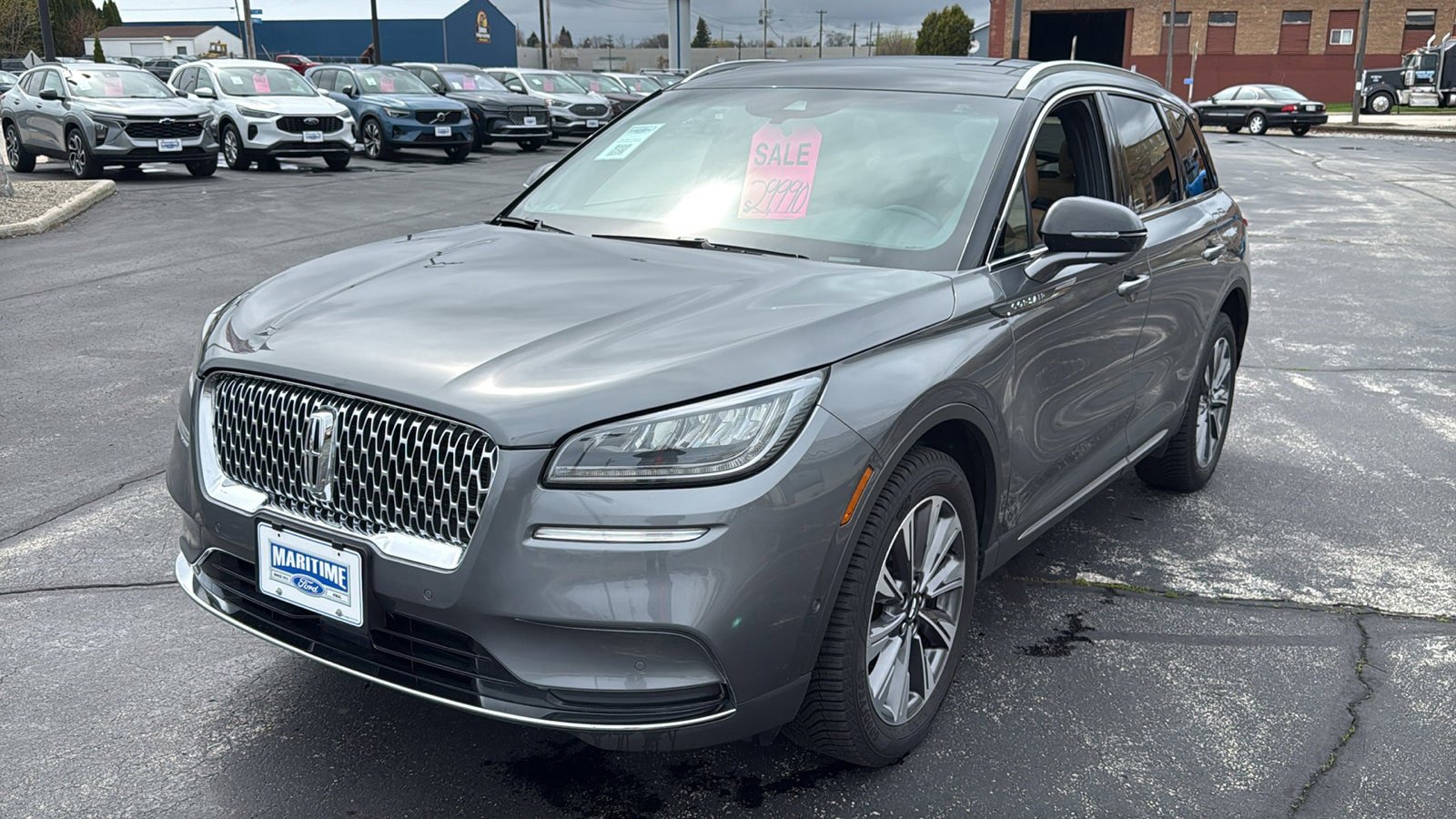 Used 2022 Lincoln Corsair Reserve w/ Equipment Group 201A AWD/4WD image 3
