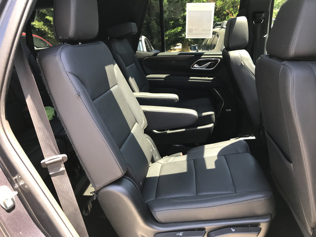 Used 2022 Chevrolet Tahoe LT w/ LT Signature Plus Package AWD/4WD image 31
