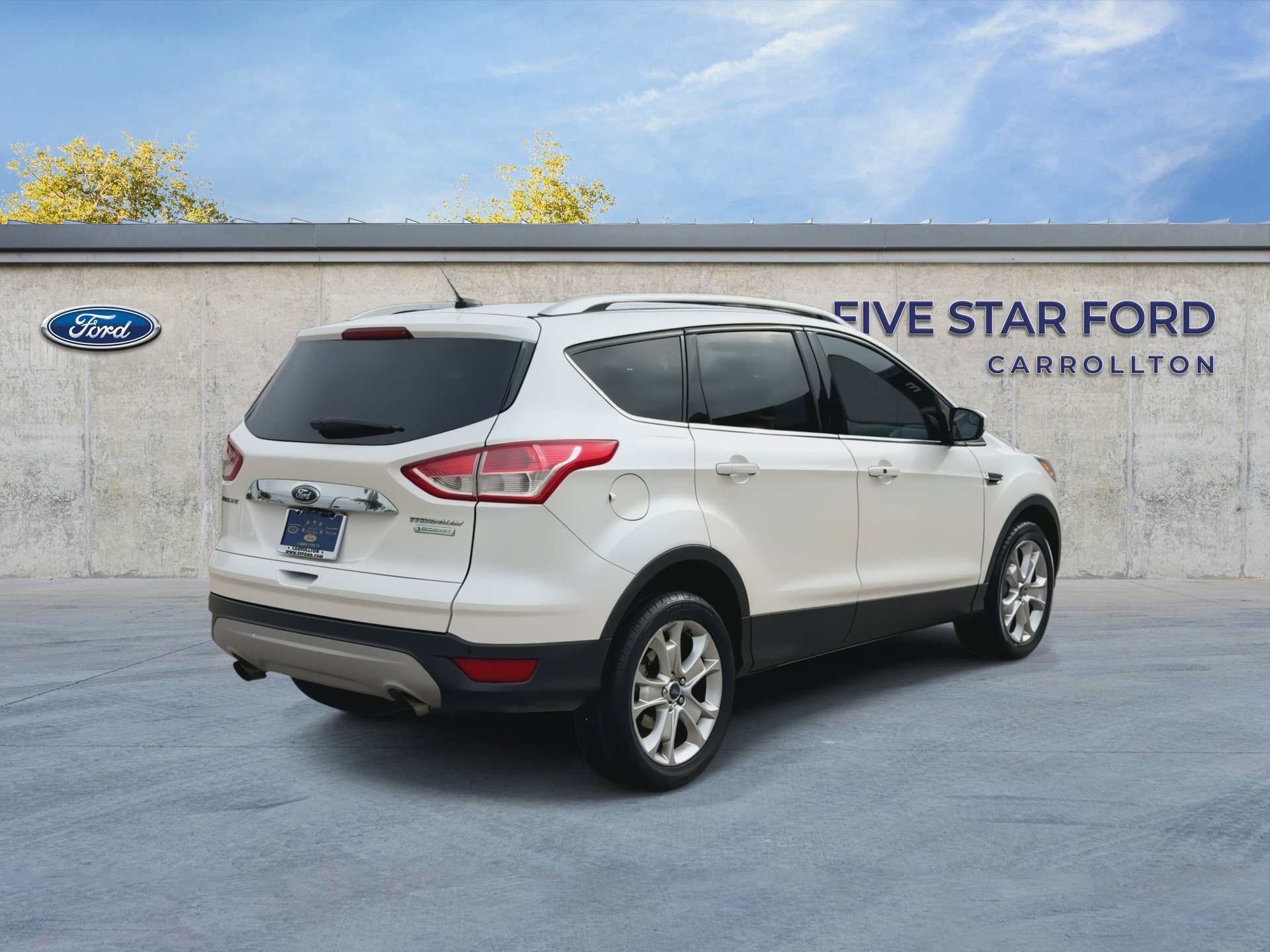 Used 2015 Ford Escape Titanium FWD image 8