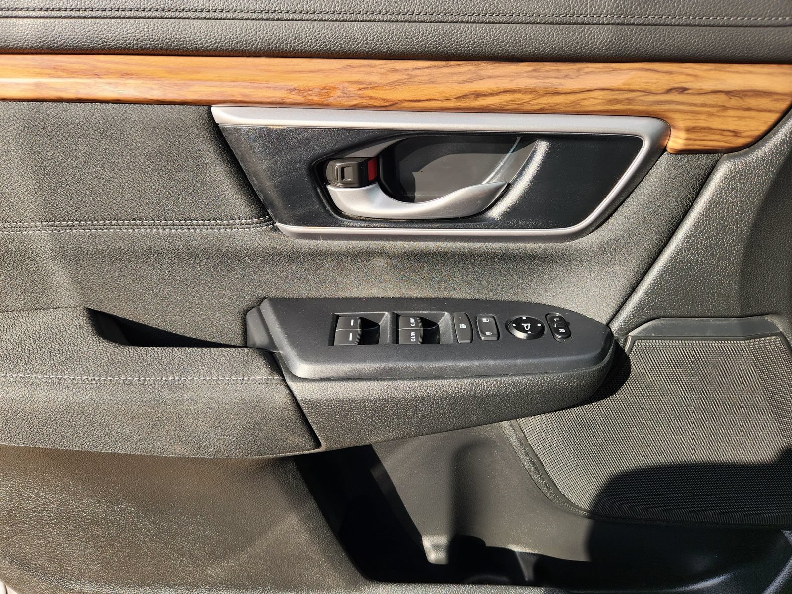 Used 2020 Honda CR-V EX image 30