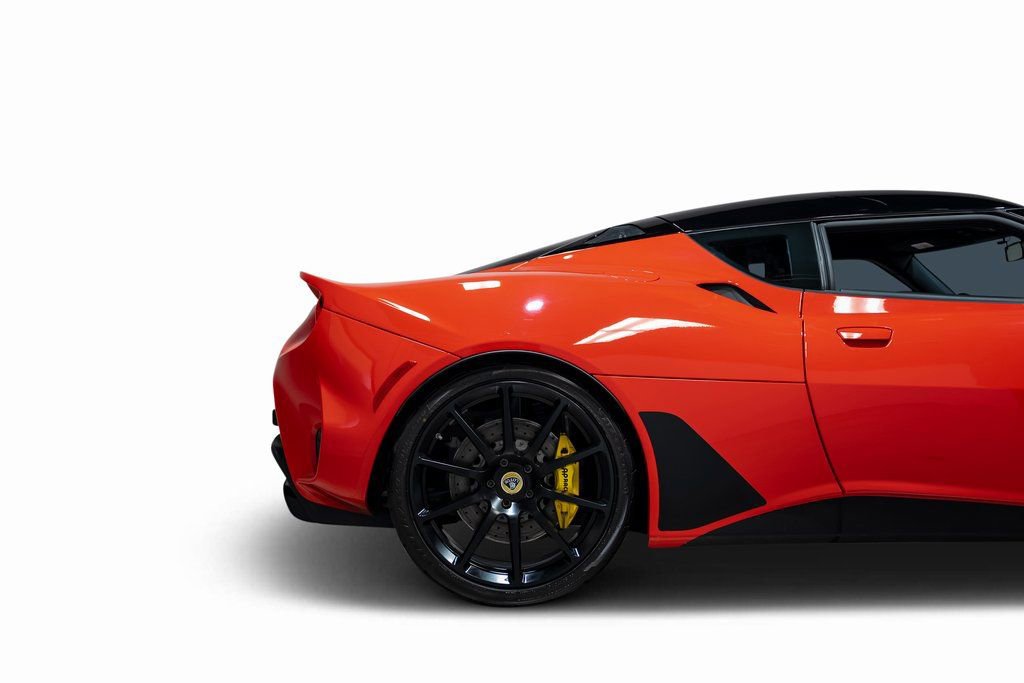 Used 2020 Lotus Evora image 25