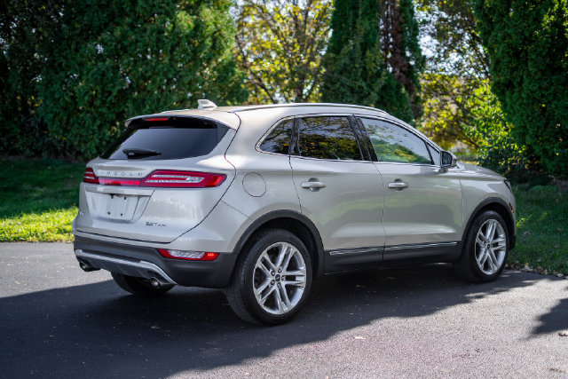 Used 2017 Lincoln MKC Reserve w/ Lincoln MKC Climate Package AWD/4WD image 5
