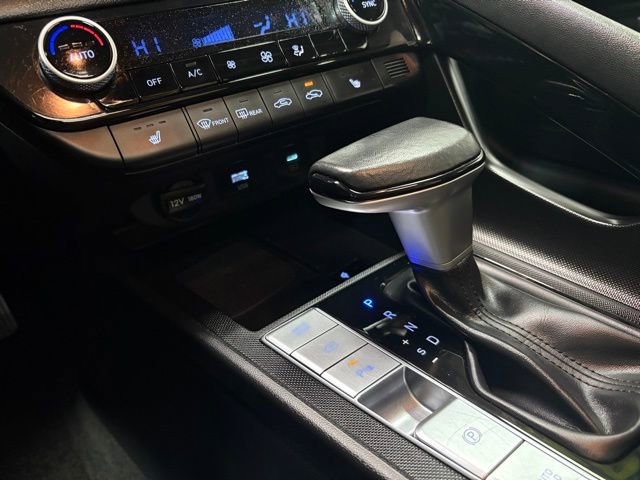 Used 2024 Hyundai Elantra Limited image 20